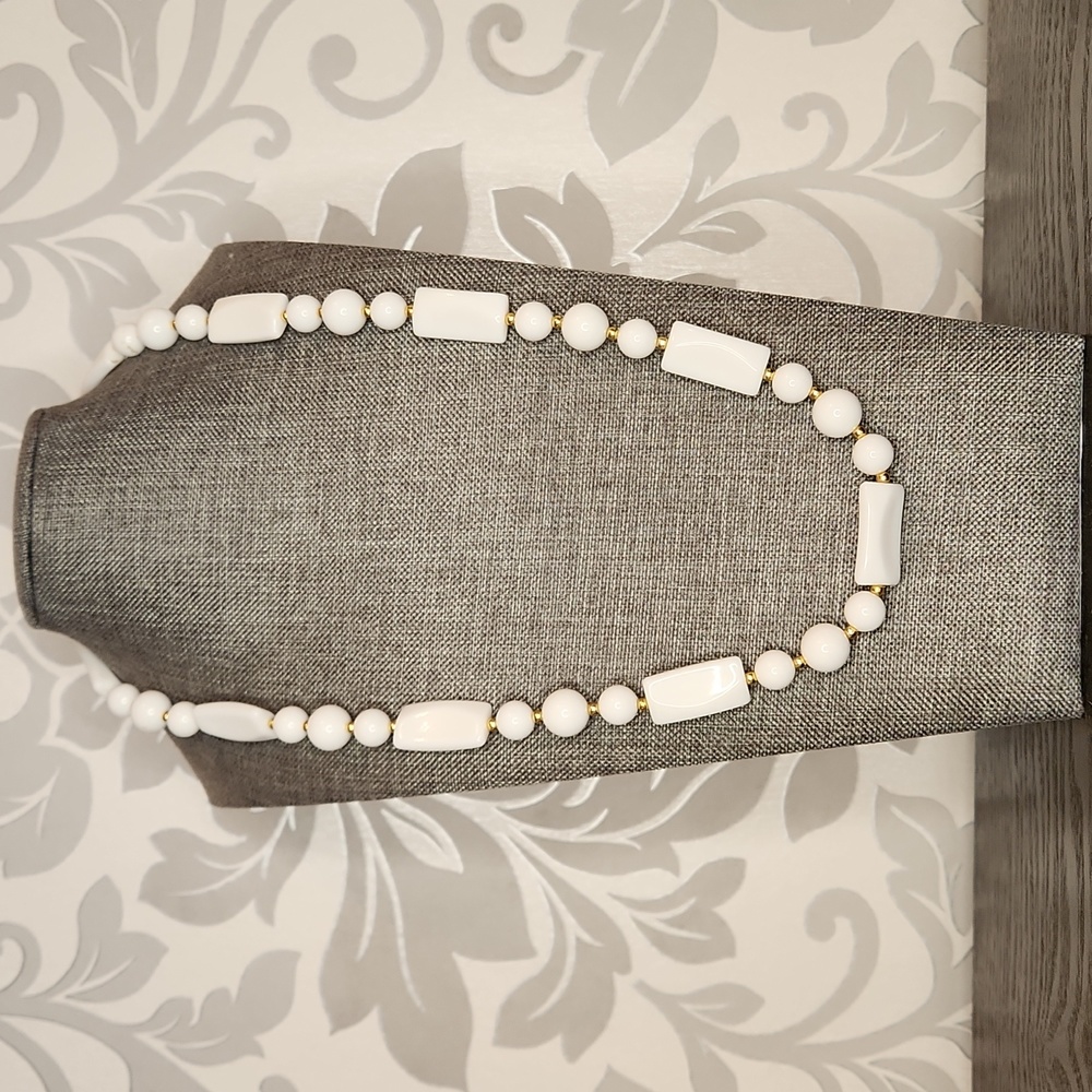 Women Beaded Necklace